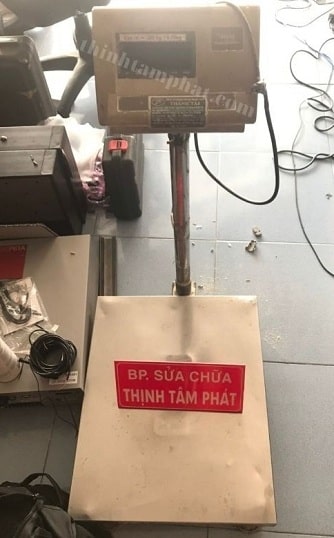 sua-chua-can-dien-tu